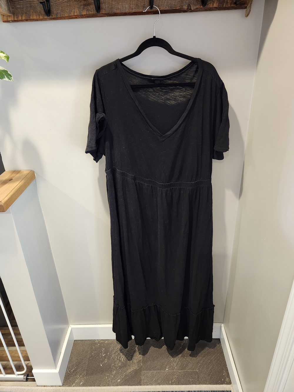 Torrid 2x 100% Cotton Black Vneck Maxi Dress With Ruffle Detail